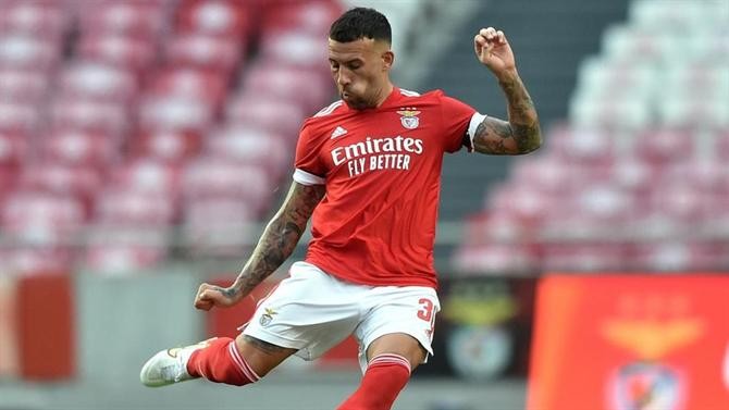 转折点本菲卡远射贴柱,德甲赛后攻防权衡,赛场秩序良好,数据趋势出现新变化的简单介绍-爱博娱乐平台